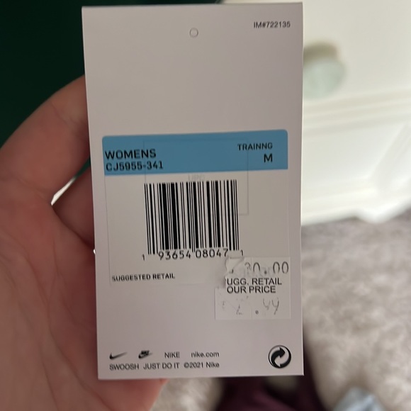 Brand new Nike tee - Picture 4 of 4